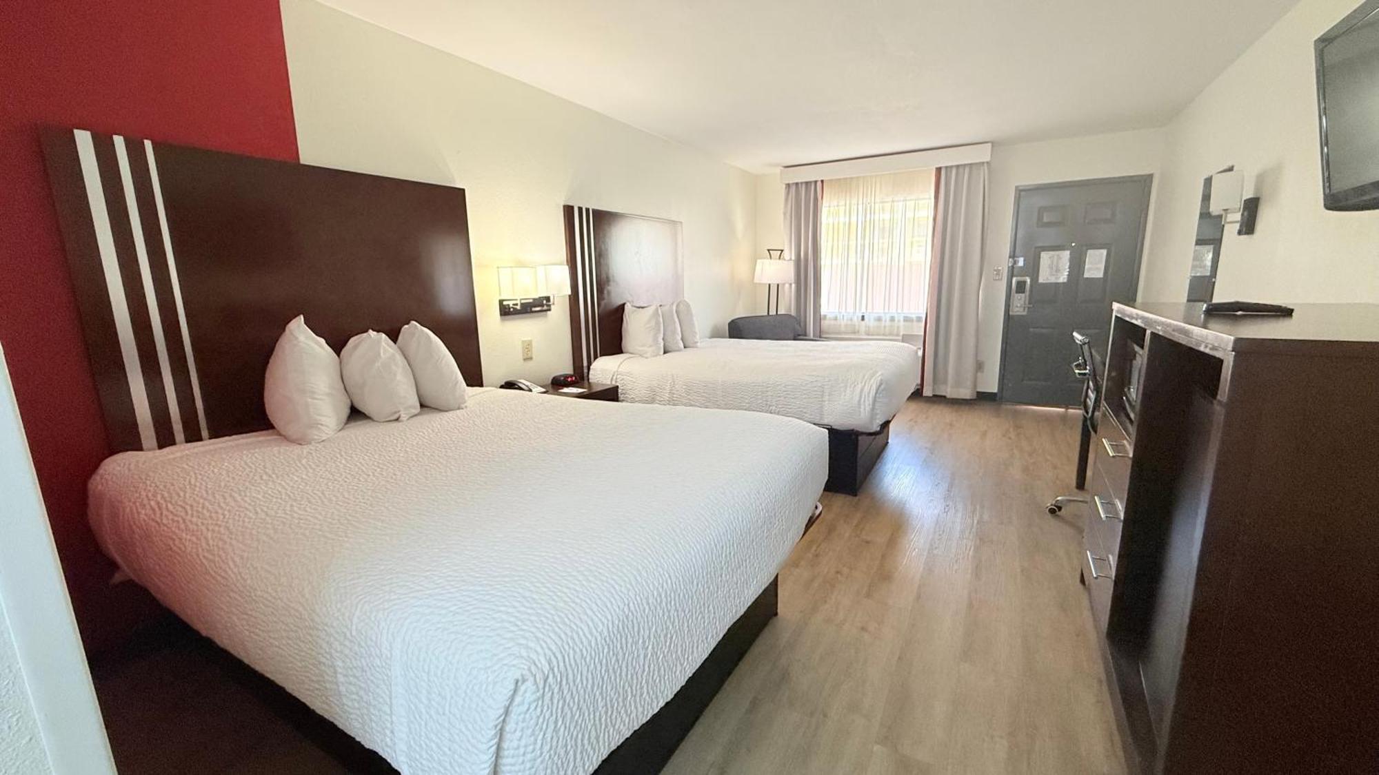 Ramada By Wyndham San Antonio Near Seaworld - Lackland Afb Exterior foto